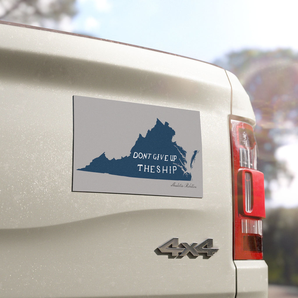 DONT GIVE UP THE SHIP Car Magnet (Grey)
